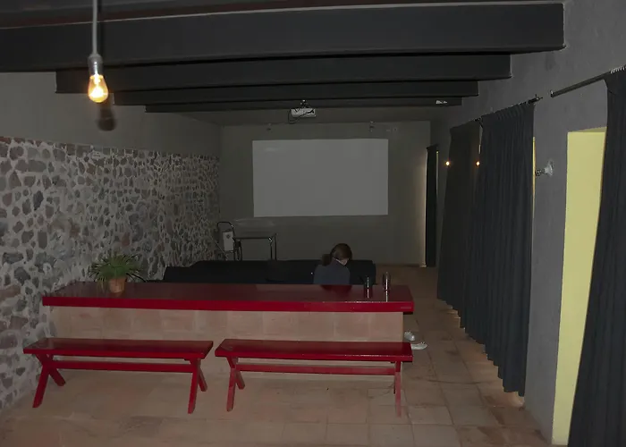 Downtown Beds Hostel *