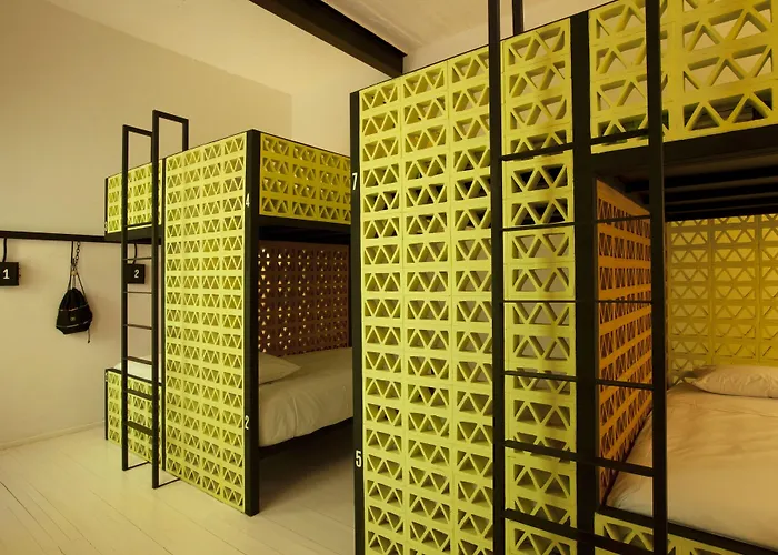 Hostal Downtown Beds