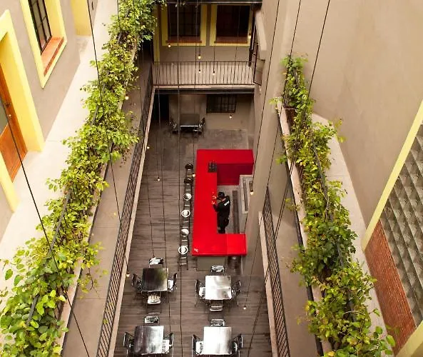 Downtown Beds Hostel *